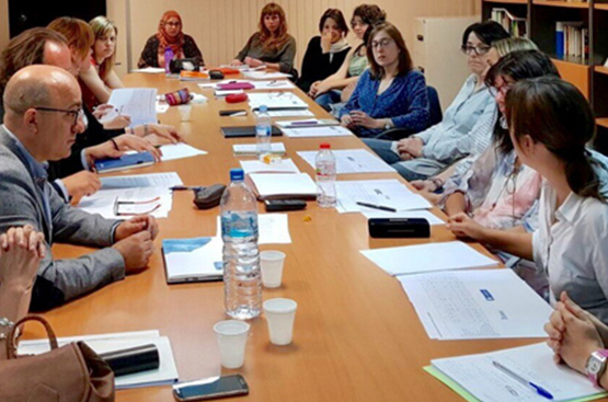 Ir a la noticia Nos reunimos con trabajadores sociales del Alt Penedès para proteger las familias vulnerables